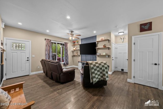 2029 S Leora Drive, Wasilla, AK 99623