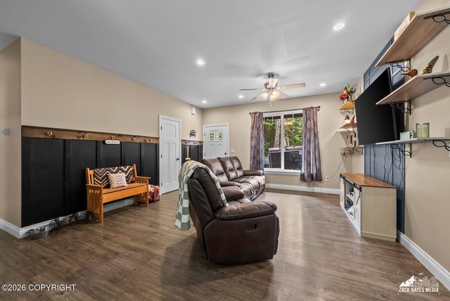 2029 S Leora Drive, Wasilla, AK 99623