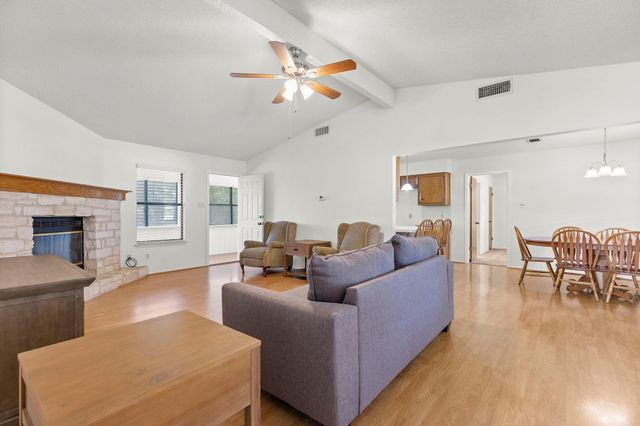 830 Live Oak TRL, Liberty Hill, TX 78642