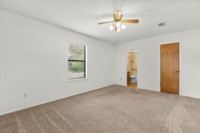 830 Live Oak TRL, Liberty Hill, TX 78642