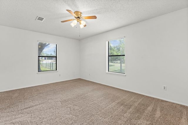830 Live Oak TRL, Liberty Hill, TX 78642