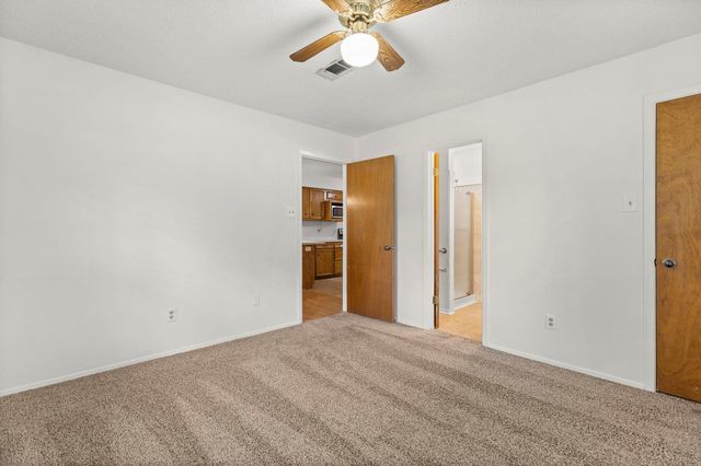 830 Live Oak TRL, Liberty Hill, TX 78642