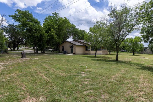 830 Live Oak TRL, Liberty Hill, TX 78642