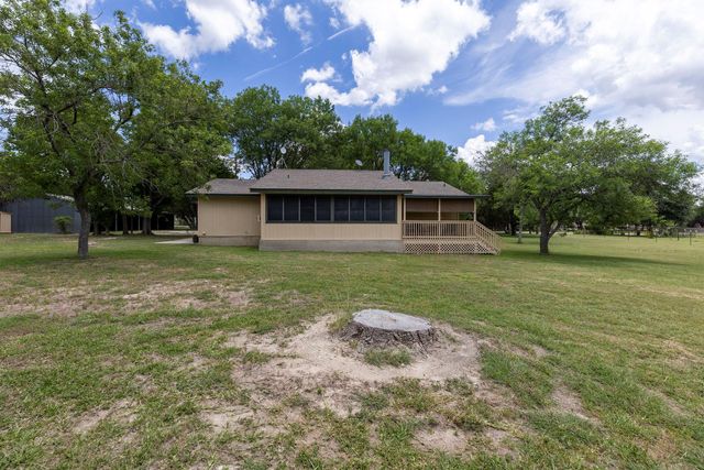 830 Live Oak TRL, Liberty Hill, TX 78642