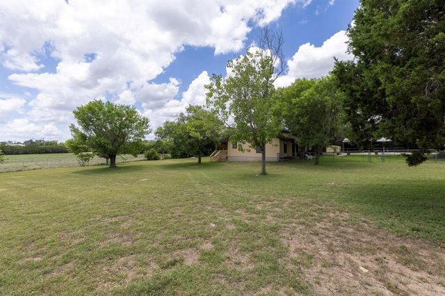 830 Live Oak TRL, Liberty Hill, TX 78642