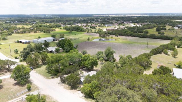 830 Live Oak TRL, Liberty Hill, TX 78642