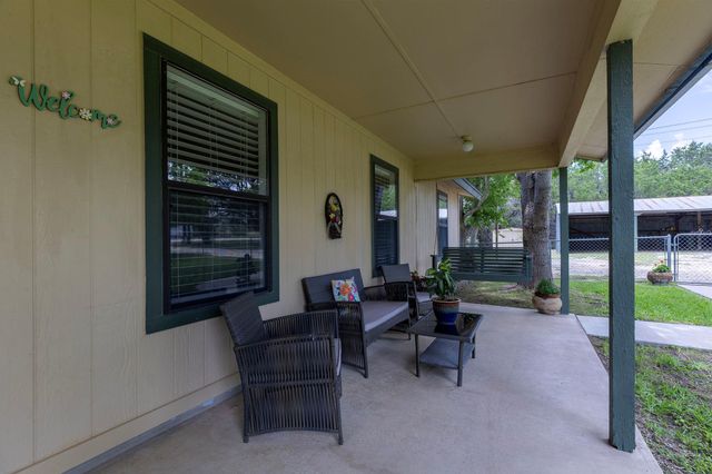 830 Live Oak TRL, Liberty Hill, TX 78642