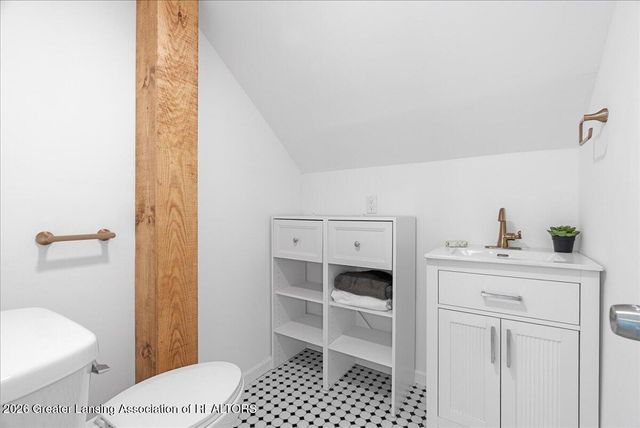 219 E Harris Street, Lansing, MI 48906