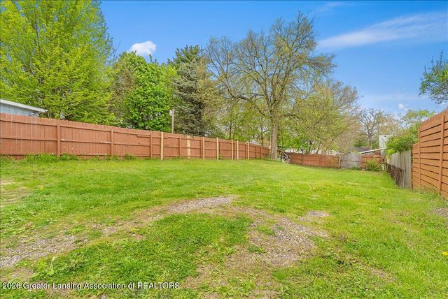 219 E Harris Street, Lansing, MI 48906