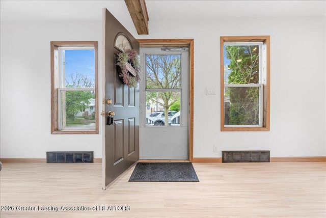 219 E Harris Street, Lansing, MI 48906