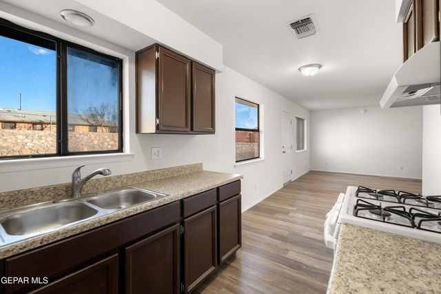 10820 OPALSTONE Street, El Paso, TX 79924