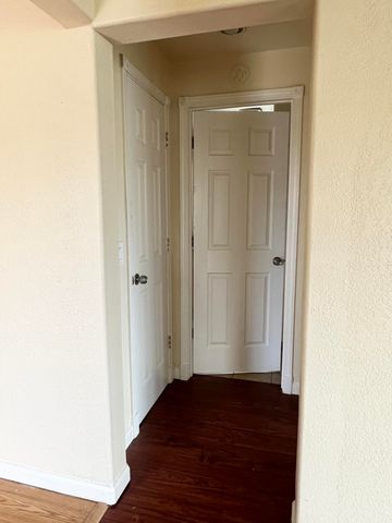 4702 Summers Lane, Klamath Falls, OR 97603