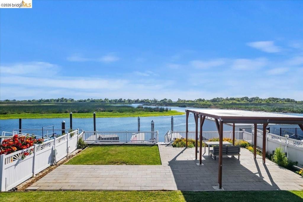 Image 1 of property listing at 5218 Sandmound Blvd, Oakley, CA 94561
