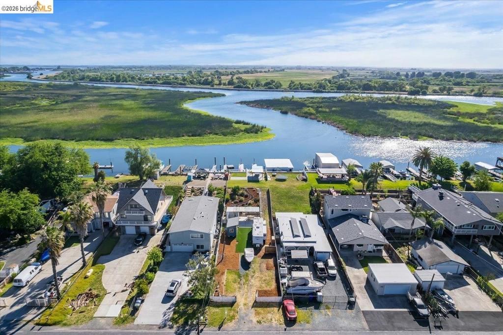 Image 17 of property listing at 5218 Sandmound Blvd, Oakley, CA 94561