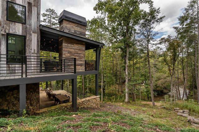 107 Cool Creek Trail, Blue Ridge, GA 30513