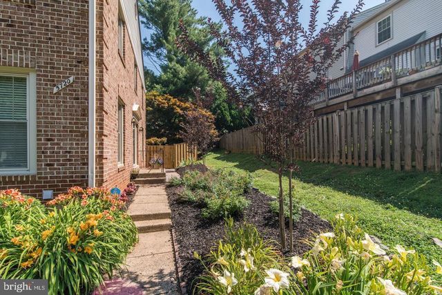 5720 CROWNLEIGH CT, Burke, VA 22015