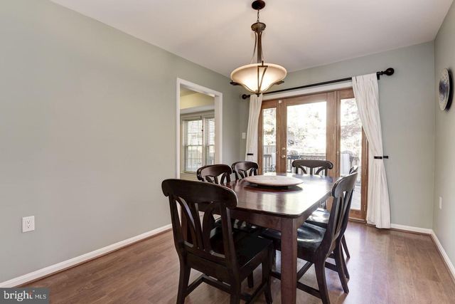 5720 CROWNLEIGH CT, Burke, VA 22015