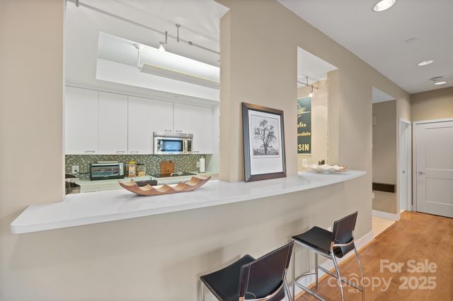 400 N Church Street 420, Charlotte, NC 28202