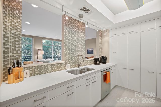 400 N Church Street 420, Charlotte, NC 28202