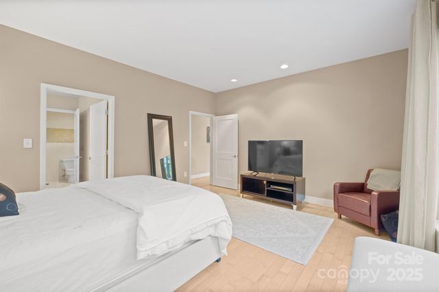 400 N Church Street 420, Charlotte, NC 28202