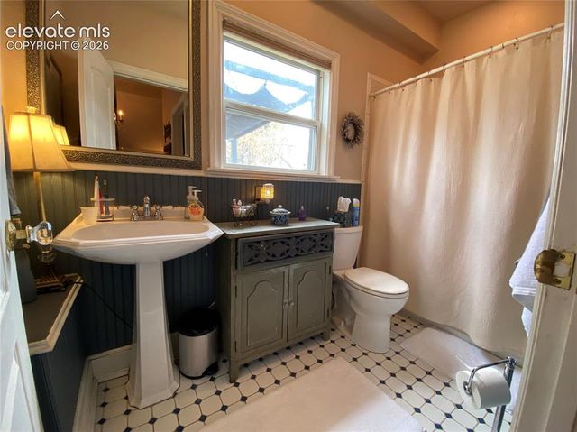 223 Custer Avenue, Colorado Springs, CO 80903