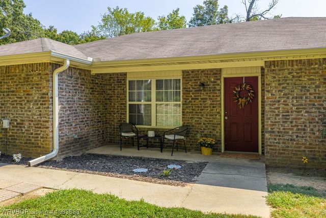 476120 1091 Road, Roland, OK 74954