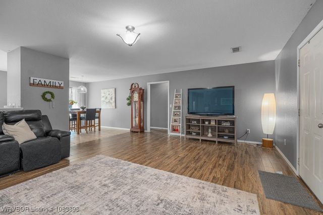 476120 1091 Road, Roland, OK 74954