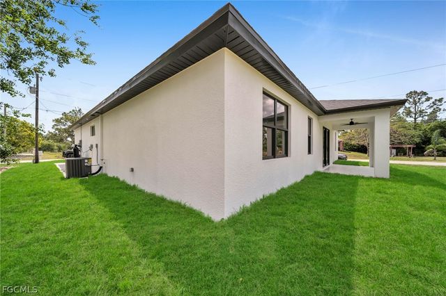 2804 10th ST W, Lehigh Acres, FL 33971