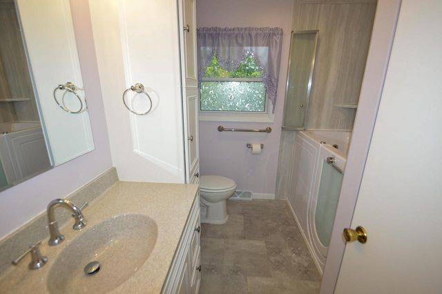 465 Raintree Drive, Fort Atkinson, WI 53538