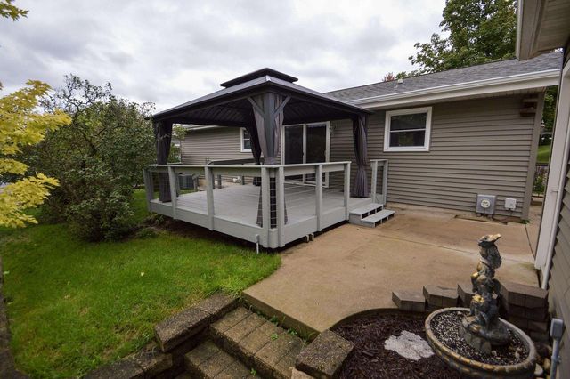 465 Raintree Drive, Fort Atkinson, WI 53538