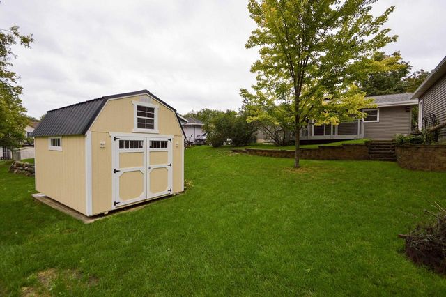 465 Raintree Drive, Fort Atkinson, WI 53538