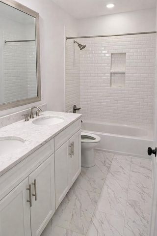 817 Shutes Folly Drive, Charleston, SC 29412