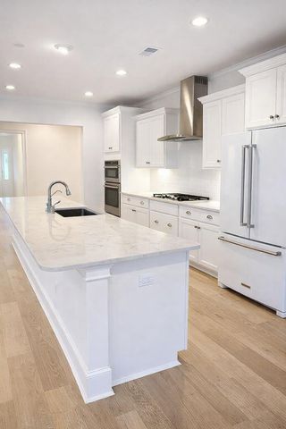817 Shutes Folly Drive, Charleston, SC 29412