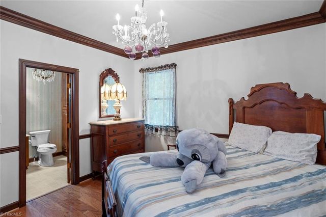 114 Willoughby Park Drive, High Point, NC 27265