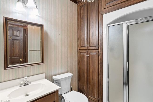 114 Willoughby Park Drive, High Point, NC 27265