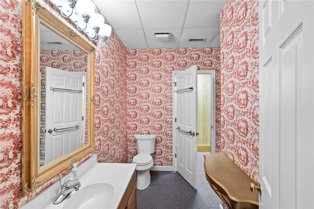 114 Willoughby Park Drive, High Point, NC 27265
