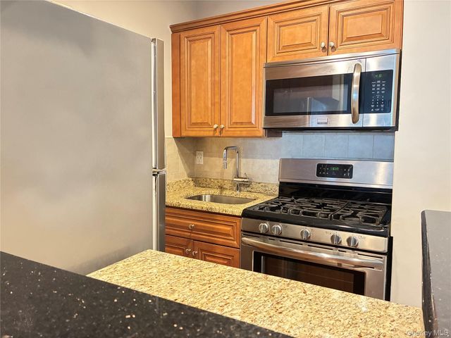 1 E Broadway 7B, Long Beach, NY 11561