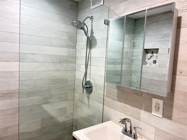 1 E Broadway 7B, Long Beach, NY 11561