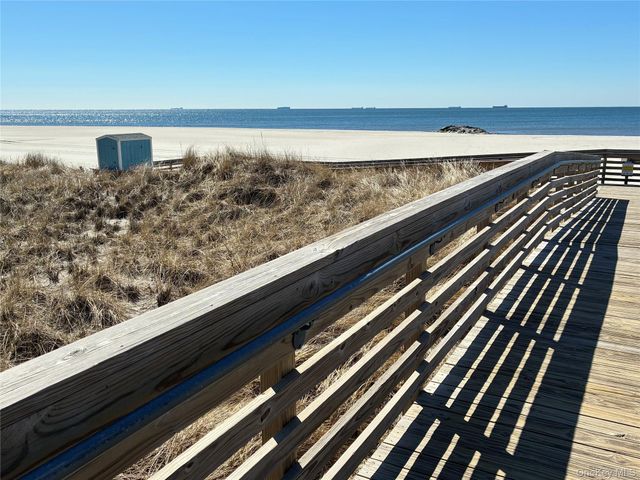 1 E Broadway 7B, Long Beach, NY 11561