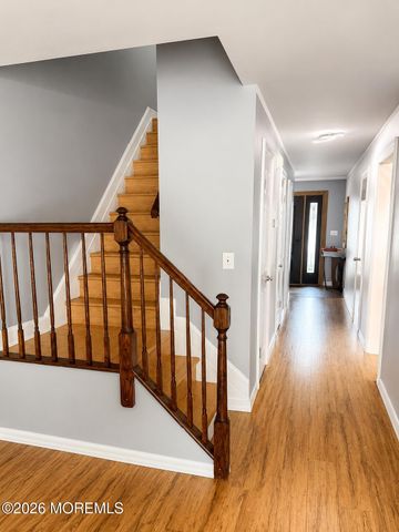 58 Thorne Lane, Matawan, NJ 07747