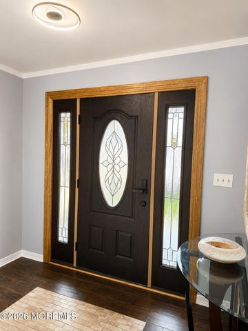58 Thorne Lane, Matawan, NJ 07747