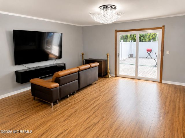 58 Thorne Lane, Matawan, NJ 07747