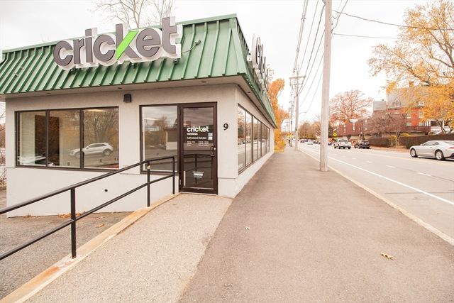 9 Stafford St, Worcester, MA 01603