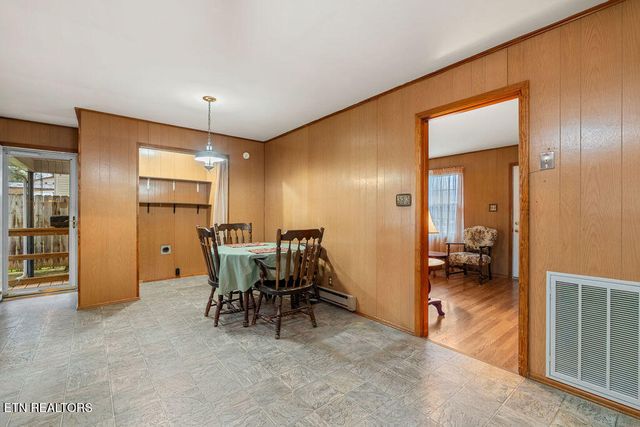 708 Front St, Maryville, TN 37804