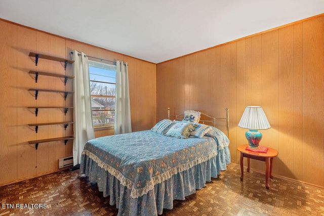 708 Front St, Maryville, TN 37804