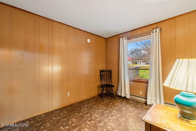 708 Front St, Maryville, TN 37804