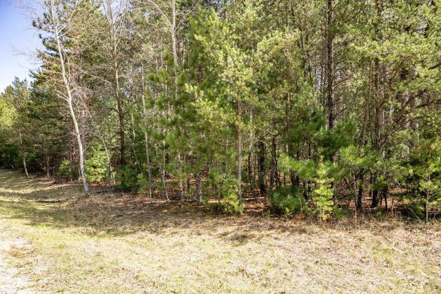 W6091 N Lake Drive, New Lisbon, WI 53950