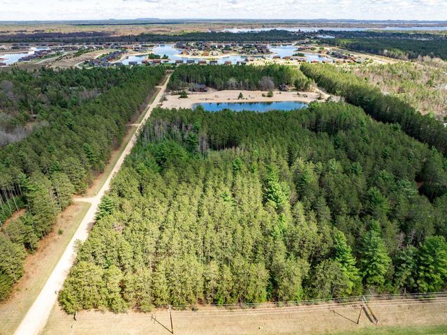 W6091 N Lake Drive, New Lisbon, WI 53950