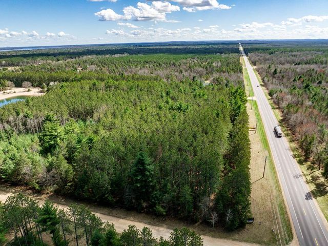 W6091 N Lake Drive, New Lisbon, WI 53950