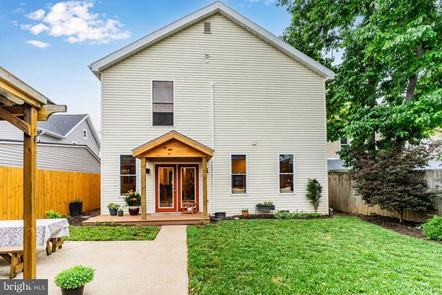 114 THIRD STREET, Boiling Springs, PA 17007
